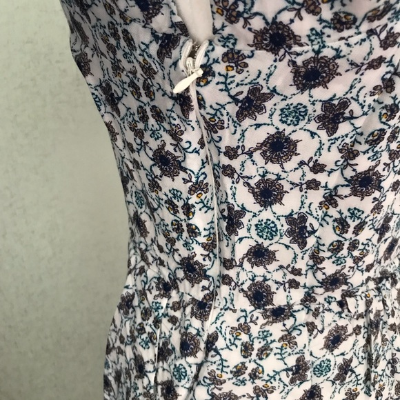 Threadzwear cold shoulder romper - Picture 7 of 8